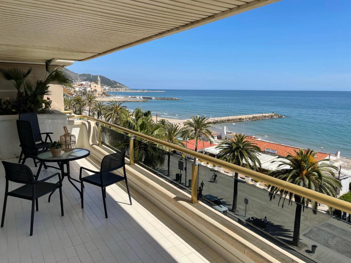 Mediterraneo Sitges Buitenkant foto