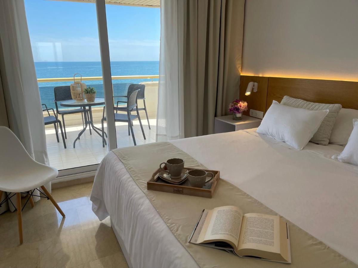 Mediterraneo Sitges Buitenkant foto
