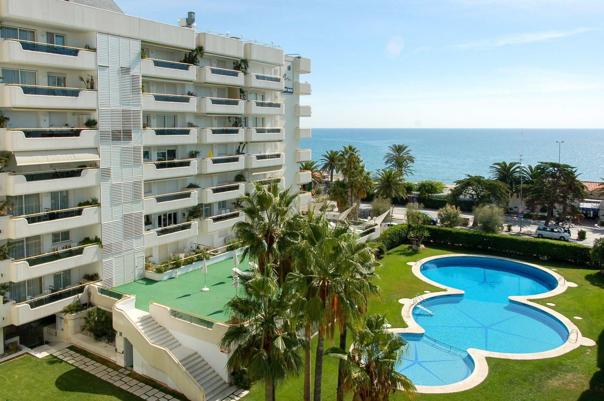 Mediterraneo Sitges Buitenkant foto