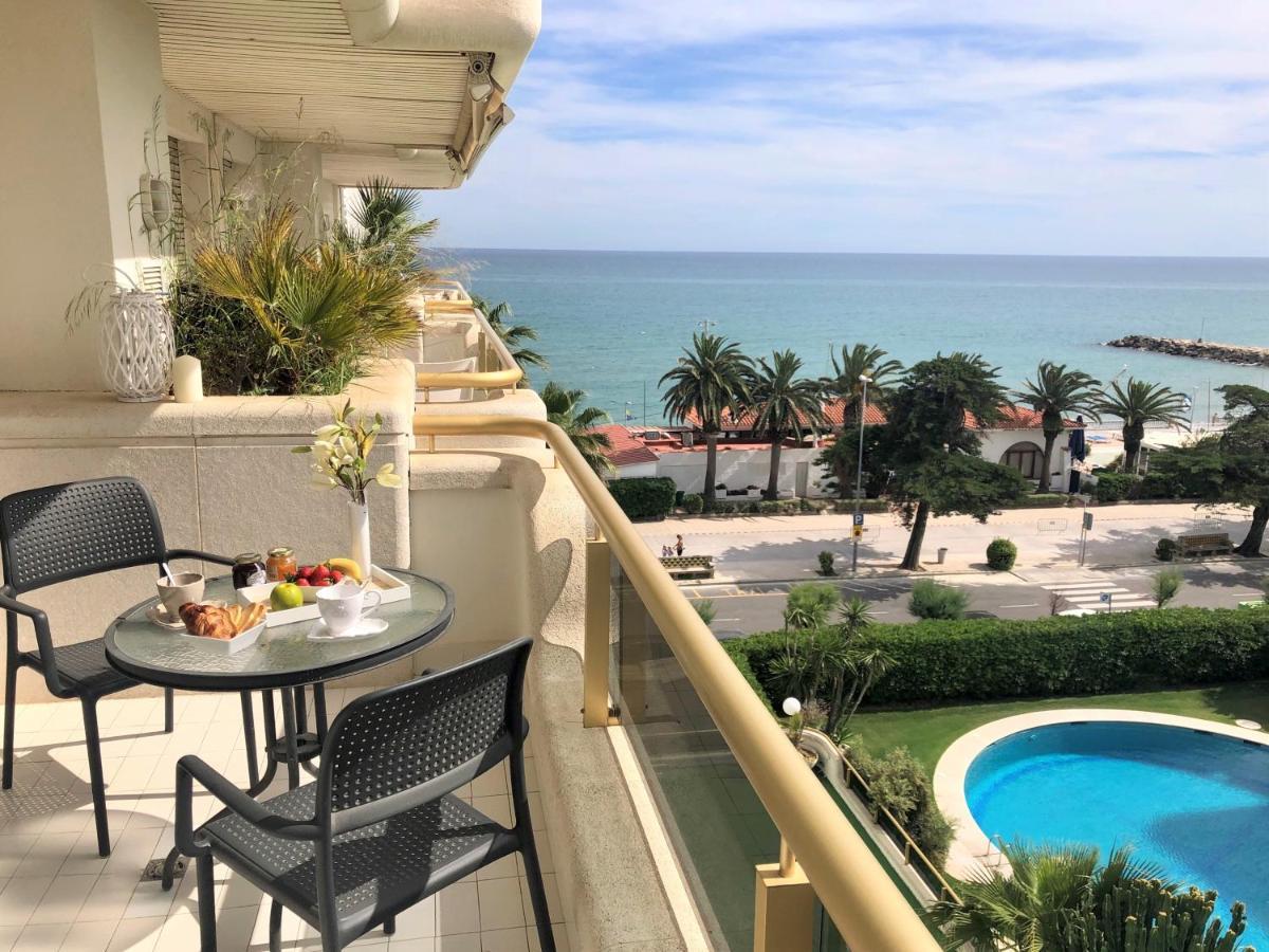 Mediterraneo Sitges Buitenkant foto